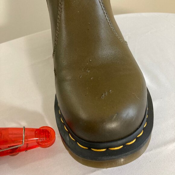 Dr. Martens Original Olive Chelsea Boots 2976 Yellow Stitching Leather, size 10 - Picture 13 of 13